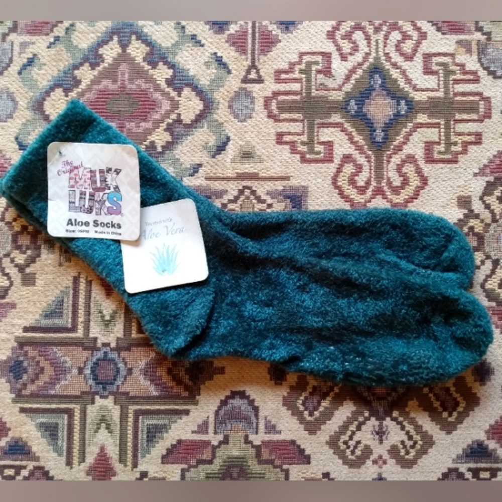 Muk Luks Original Aloe Infused Chenille Socks